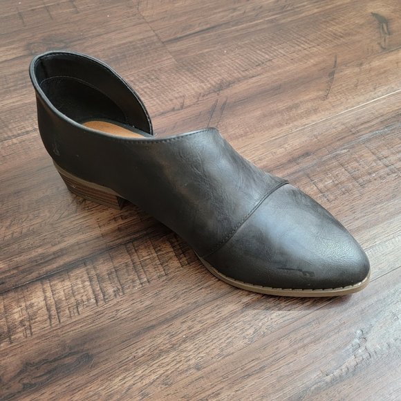 Black shoes - Picture 3 of 5